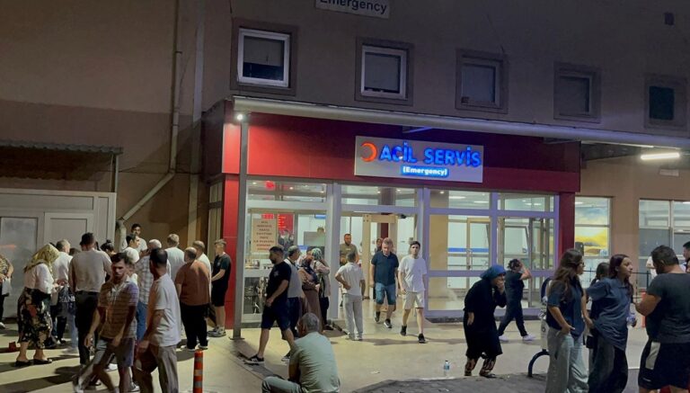 fabrika yemegi 50 isciyi hastanelik etti GdSrT3Mz