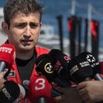 neden mikrofonda komutanlar degil erdoganin damadi selcuk bayraktar var vALQndyw