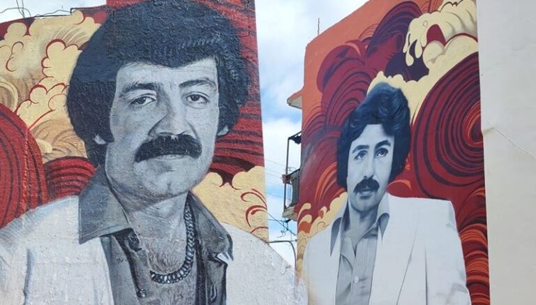 adanali sanatcilardan ferdi tayfur ve muslum gursese vefa jYgzy4El