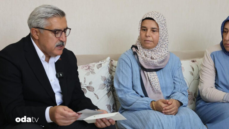 akpli yayman hataydaki sehit ailesine erdoganin mesajini ulastirdi PEtA9J4F