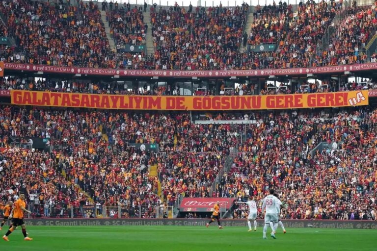 gelecegin yildizi deniyordu galatasaraydan 2 lige gitti ZSEBZJIB