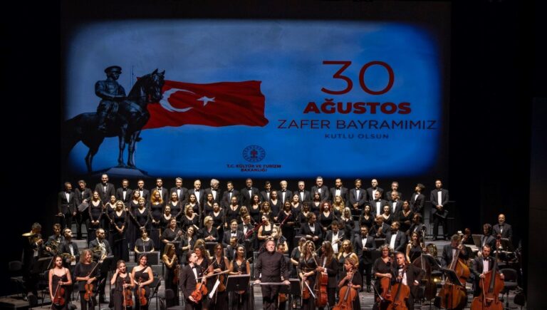 idobtan 30 agustos zafer bayramina ozel konser m3pjkz6v