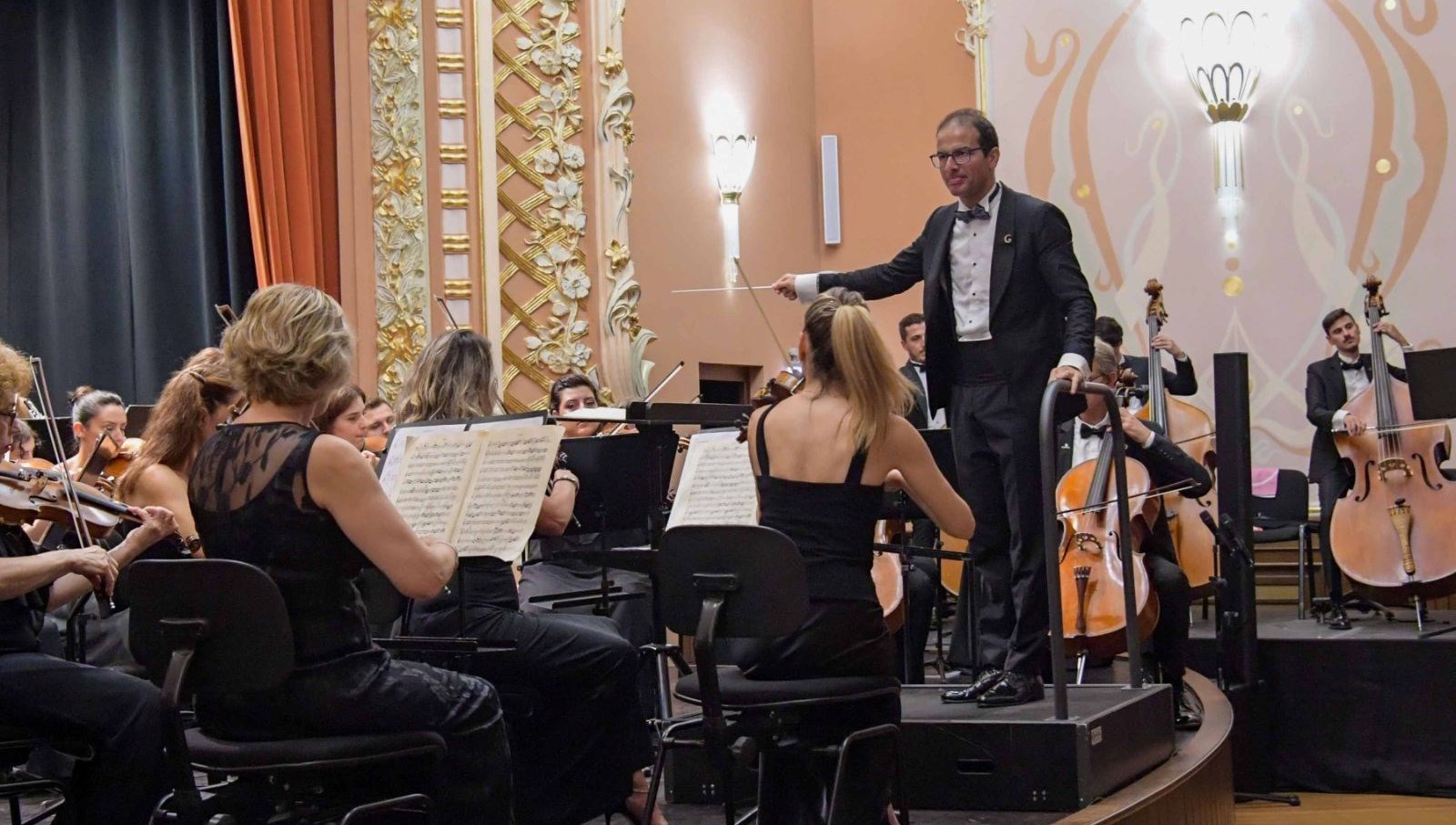 istanbul devlet senfoni orkestrasindan romanyada konser xS1xb9AW