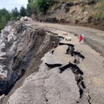 kastamonuda heyelan nedeniyle koy yolu coktu zuIV9T1i