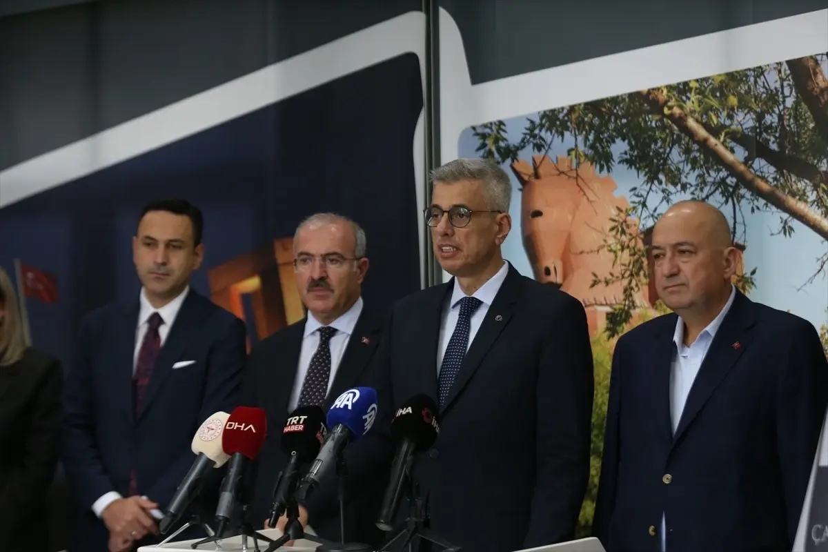 saglik bakani kemal memisoglu canakkale valiligini ziyaretinde konustu aciklamasi UidKasCG