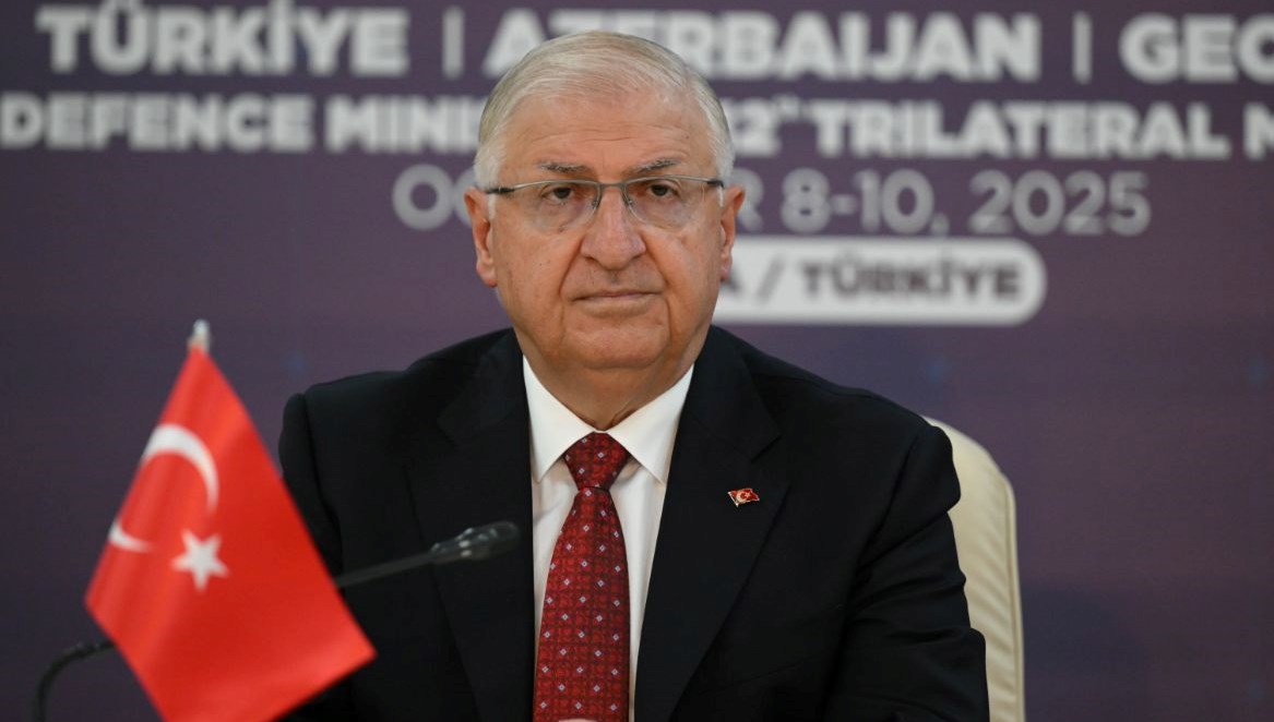 bakan gulerden sdg uyarisi pkk ve iltisakli tum gruplar silahlarini kosulsuz teslim etmeli 9FKRpafN