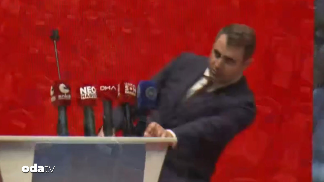 chpli baskan adayi sahnede bayildi ZyrV4Oqd.jpg