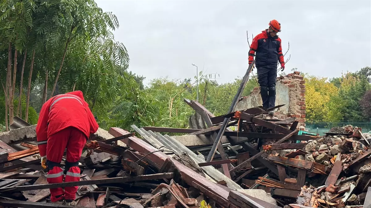edirnede gercekci deprem tatbikati yapildi 9S1HlKmO