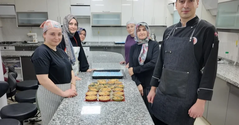 kocaelide yeni pasta sefleri egitimlerine basladi u5JZXr9A.webp