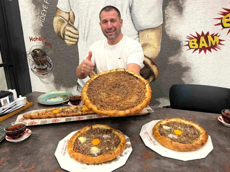 trabzonun elmali pidesi geleneksel tatlara modern dokunus bpui8KAH.jpg