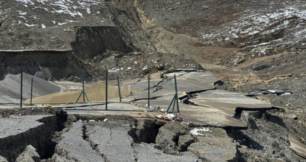 30-milyon-euronun-ustune-yol-coktu-iizdD382