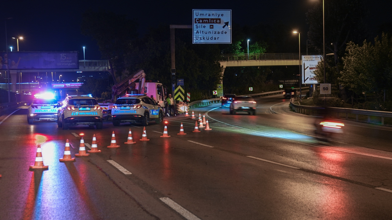 15 temmuz sehitler koprusu trafige kapatildi 5YpAUsXL