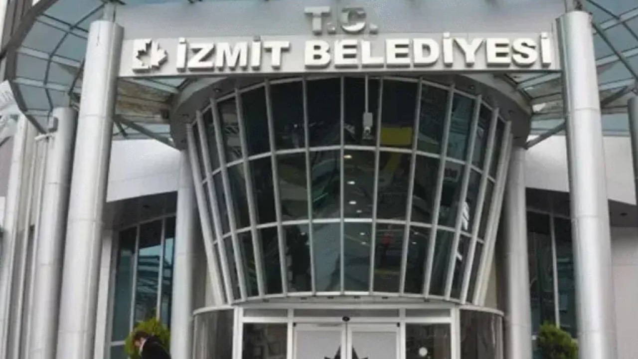 Son dakika izmit belediyesine operasyon belediye baskani ve cok sayida kisiye gozalti 2Mk8s5Hf